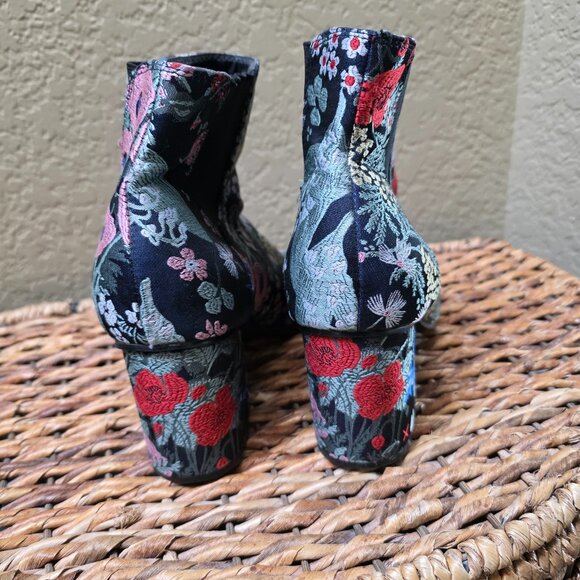 Indigo Rd. - Picture 2 of 8